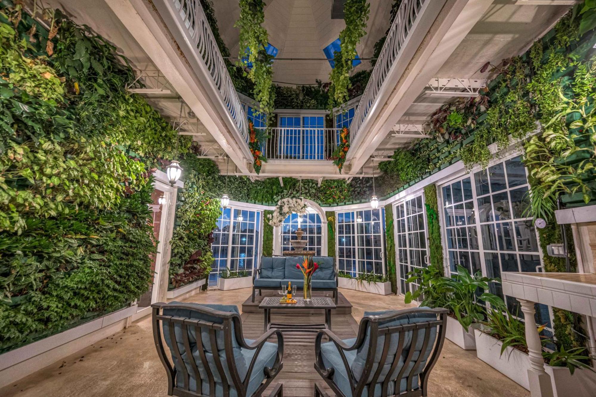 The Modern Castle Canal View Access Rooftop Living Greenhouse Vlllas 포트 로더데일 외부 사진